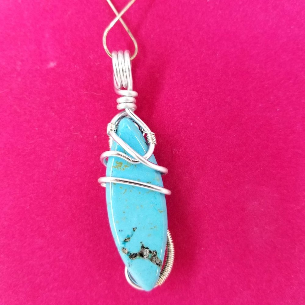 Turquoise Magnesite Gemstone Pendant Wire Wrap Necklace 925 Silver Chain Italy - Picture 3 of 8